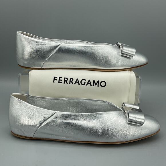 Ferragamo Shoes - NEW Ferragamo Women’s Vanna Bow Detailed Leather Ballet Flats Silver Size 10